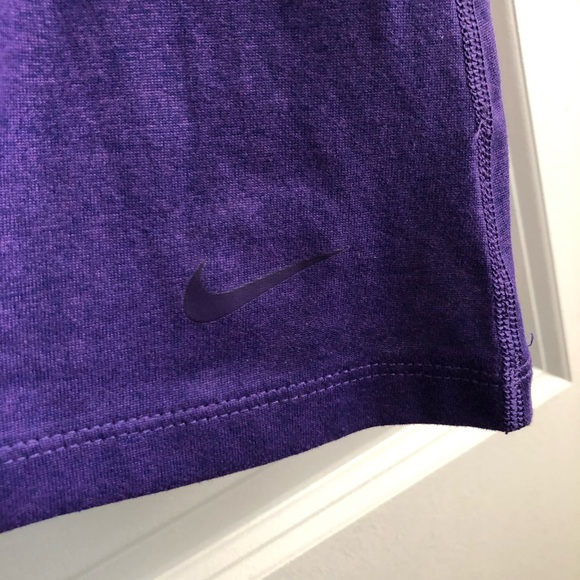 NIKE Workout Tank NWOT - Picture 3 of 3
